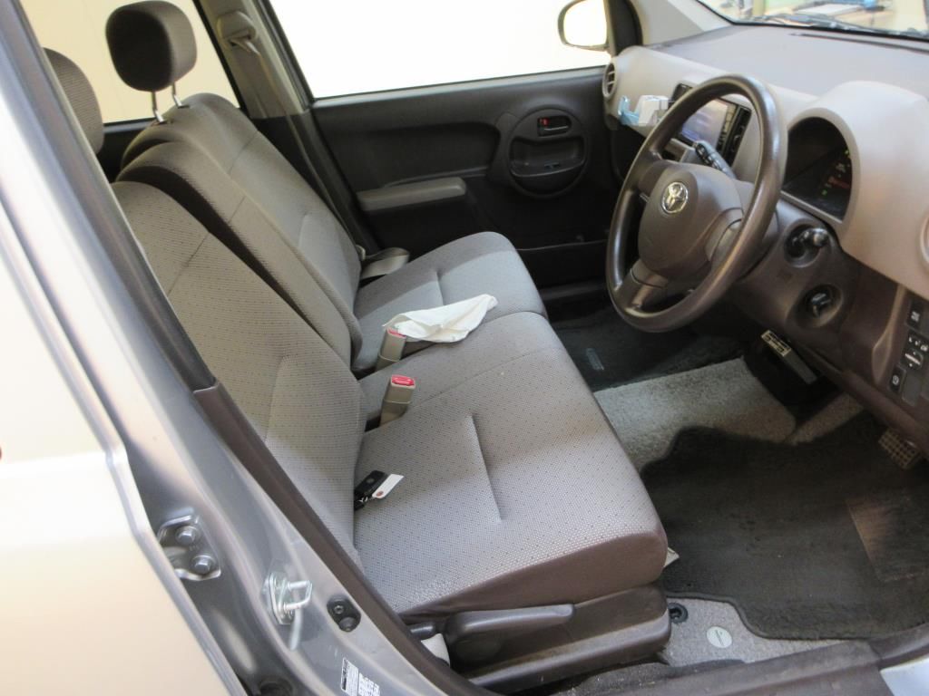 2015 Toyota Passo X Lパッケージ auction photo 6
