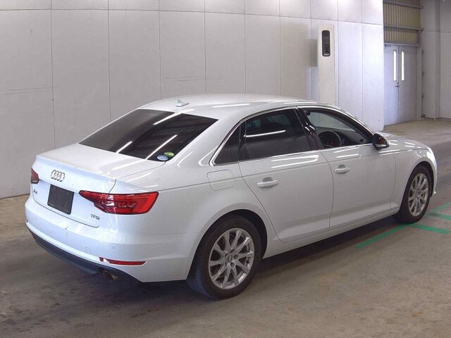 2017 Audi A4 2.0TFSI auction photo 5