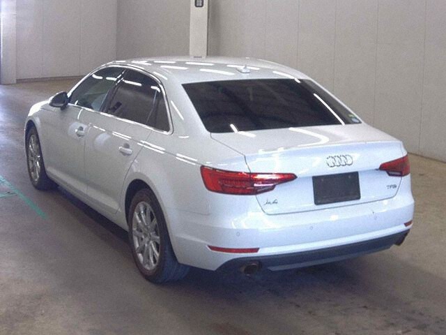 2017 Audi A4 2.0TFSI auction photo 2