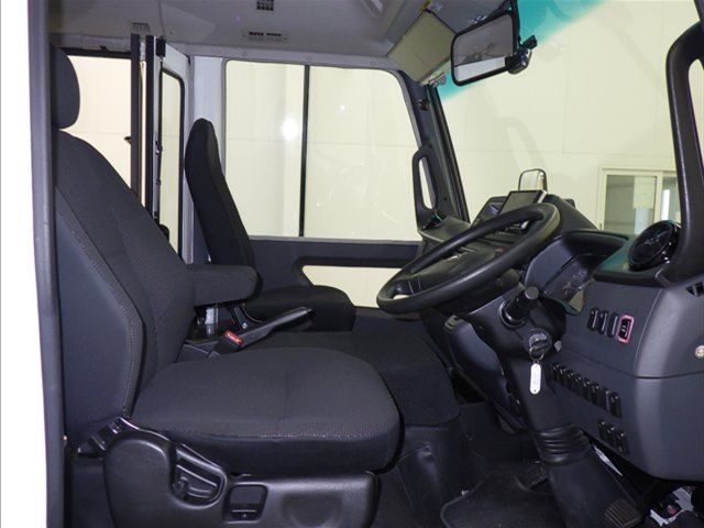 2020 Mitsubishi Fuso ローザ Microbus auction photo 4