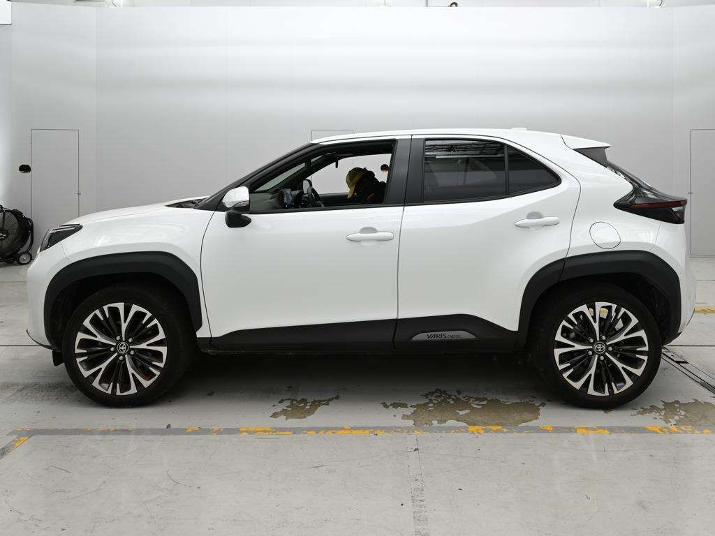2023 Toyota Yaris Cross Z auction photo 4