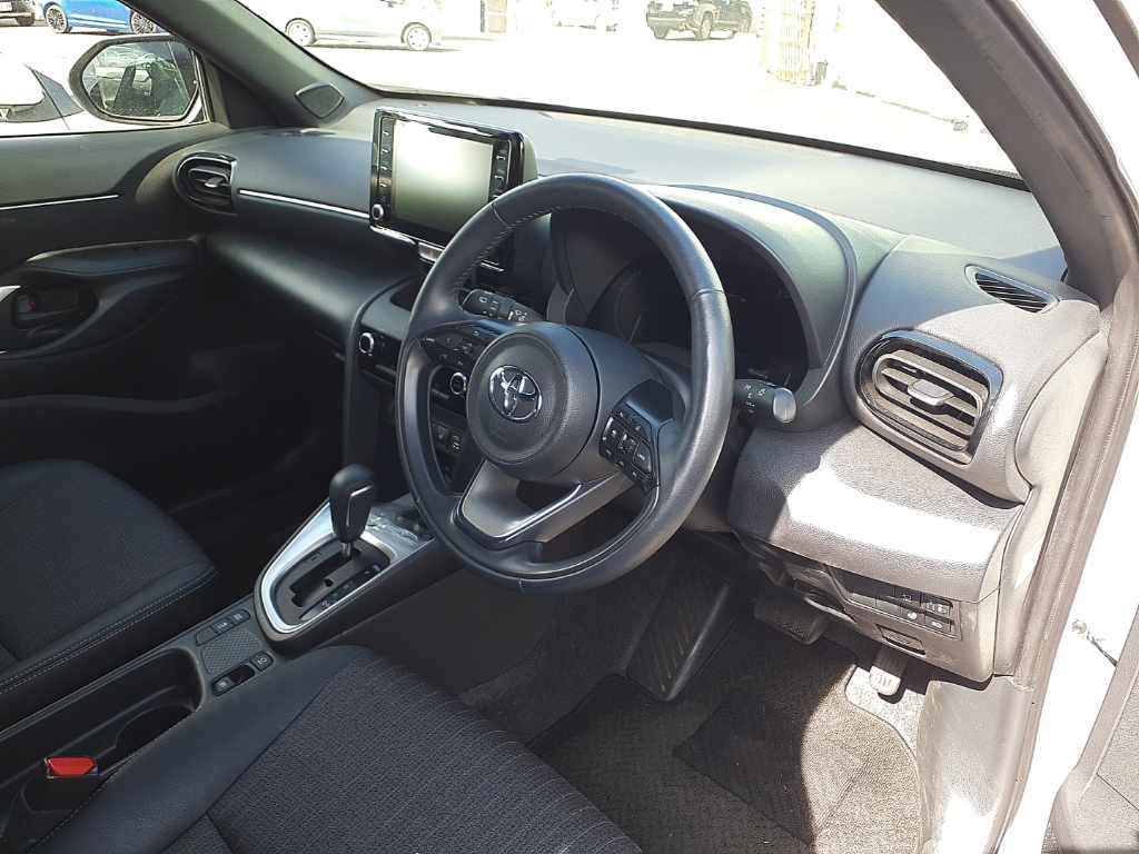 2023 Toyota Yaris Cross Z auction photo 9