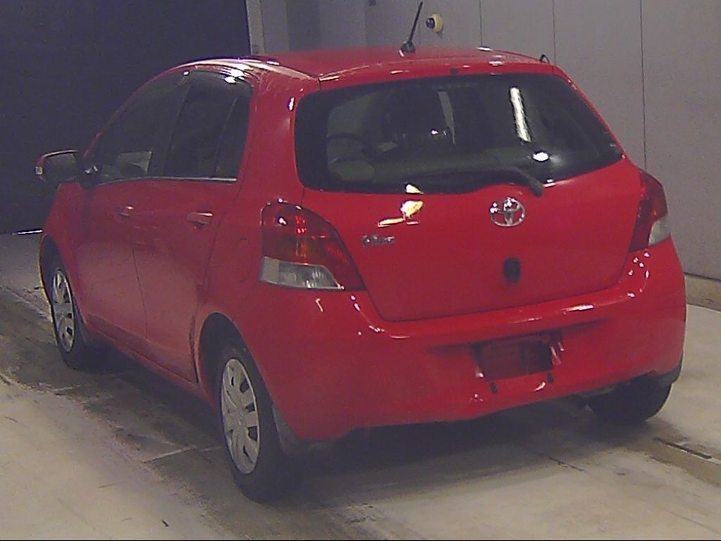 2008 Toyota ヴィッツ 5HB F LTD auction photo 5