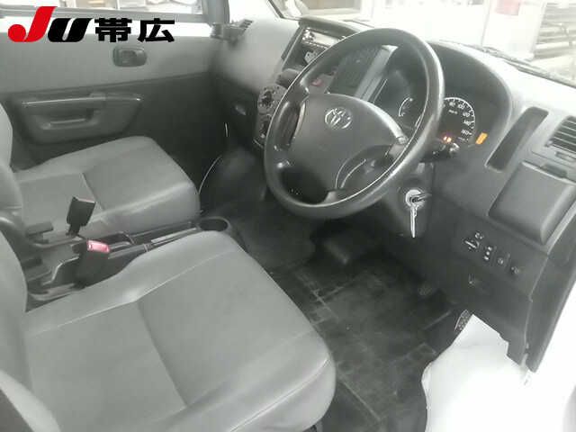 2017 Toyota ライトエース バン auction photo 6