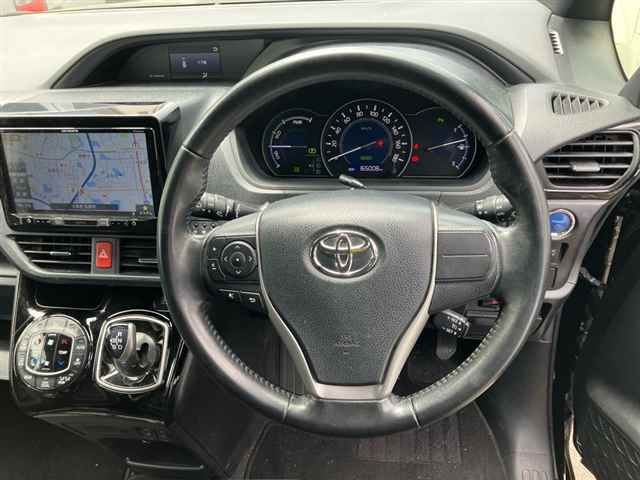 2020 Toyota Noah Hybrid G auction photo 3