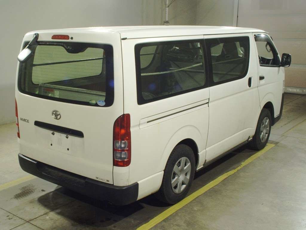 2019 Toyota Hiace DX 4WD auction photo 2