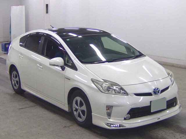 2014 Toyota Prius G Japan auction vehicle