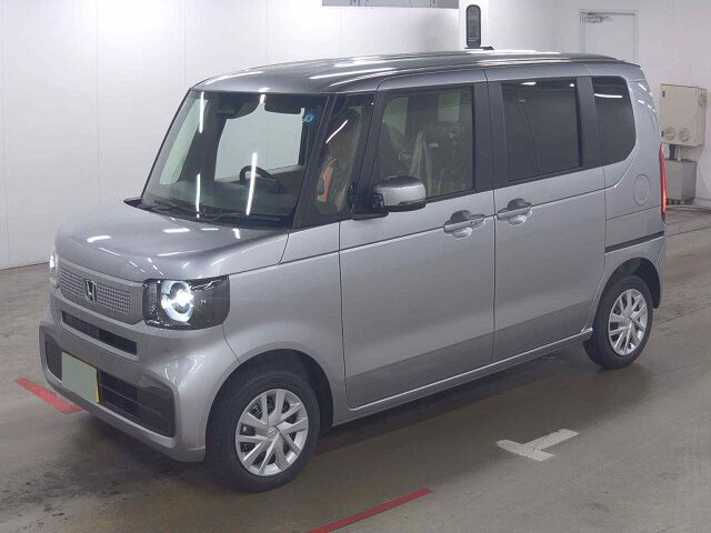2026 Honda N-BOX Base grade 4WD auction photo 4