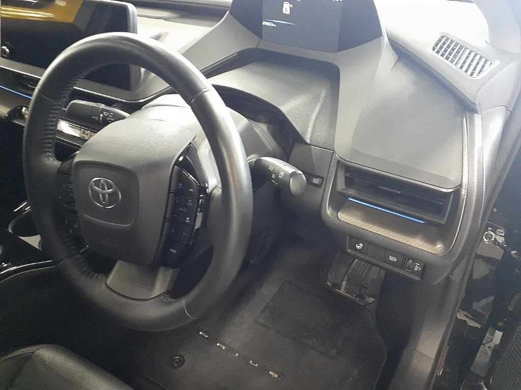 2023 Toyota Prius Z auction photo 9