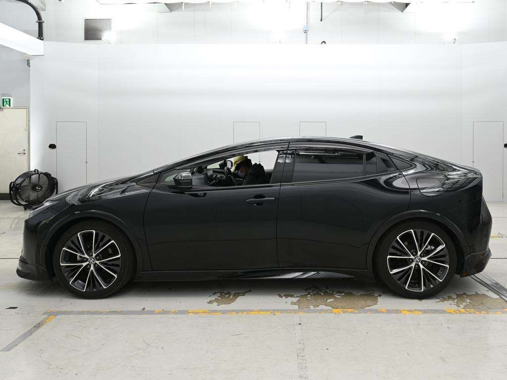 2023 Toyota Prius Z auction photo 4