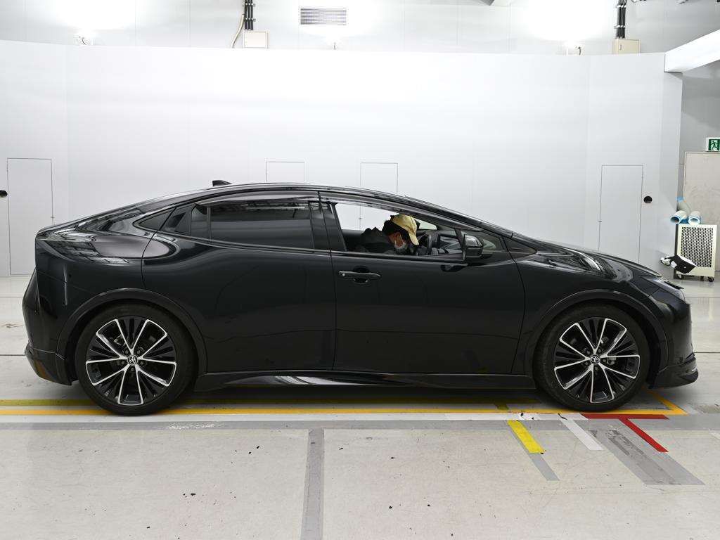 2023 Toyota Prius Z auction photo 3