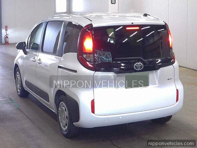 2026 Toyota Sienta ハイブリッドG auction photo 2