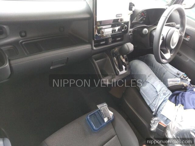 2026 Toyota Sienta ハイブリッドG auction photo 3