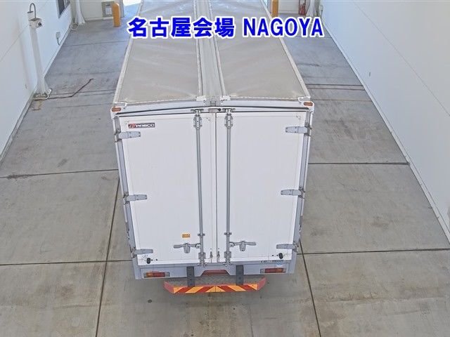 2016 Mitsubishi ウイング auction photo 3