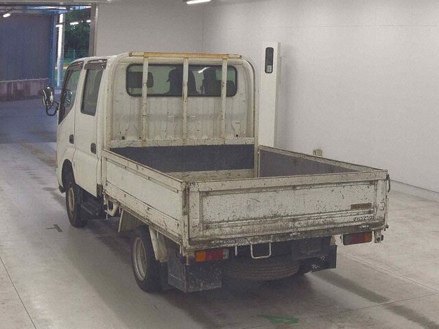 2004 Toyota Dyna auction photo 2