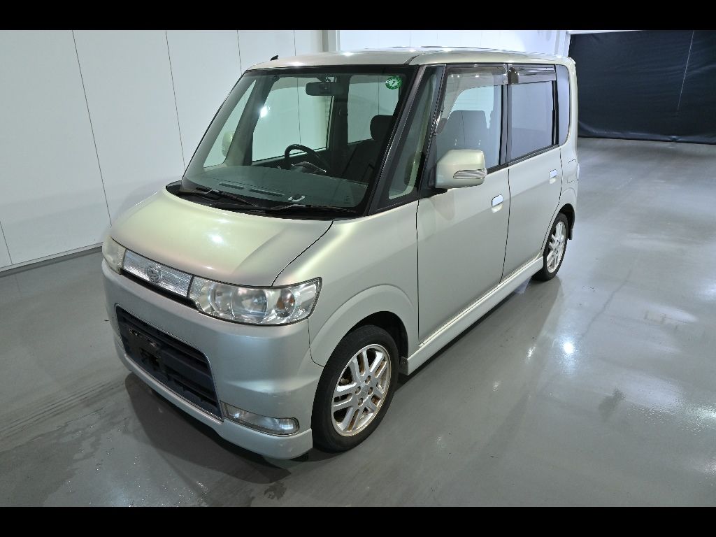 2006 Daihatsu Tanto Custom RS auction photo 4