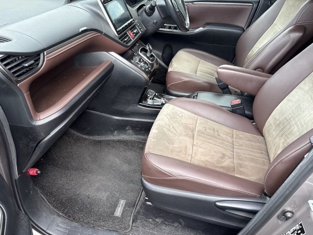 2018 Toyota Esquire GI プレミアムパッケージ auction photo 9