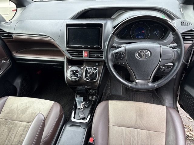 2018 Toyota Esquire GI プレミアムパッケージ auction photo 4