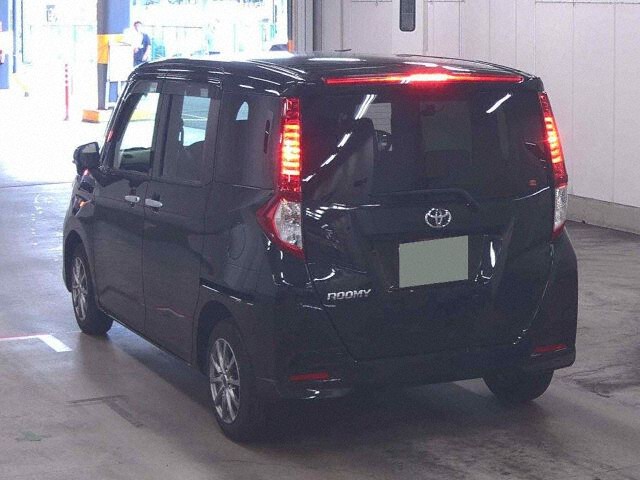 2024 Toyota Roomy G auction photo 2