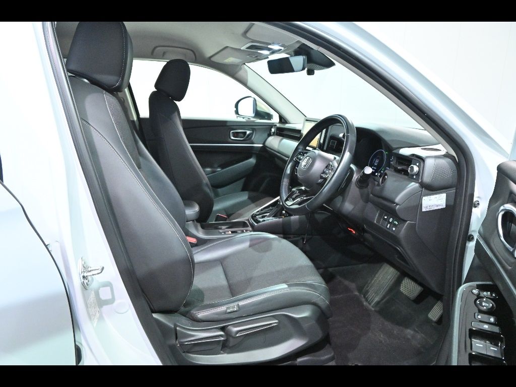 2021 Honda Vezel e:HEV Z auction photo 6