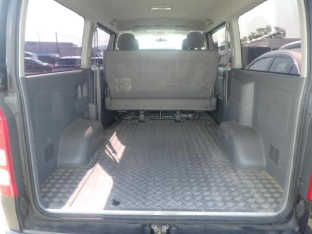 2006 Toyota Hiace スーパーGL auction photo 3