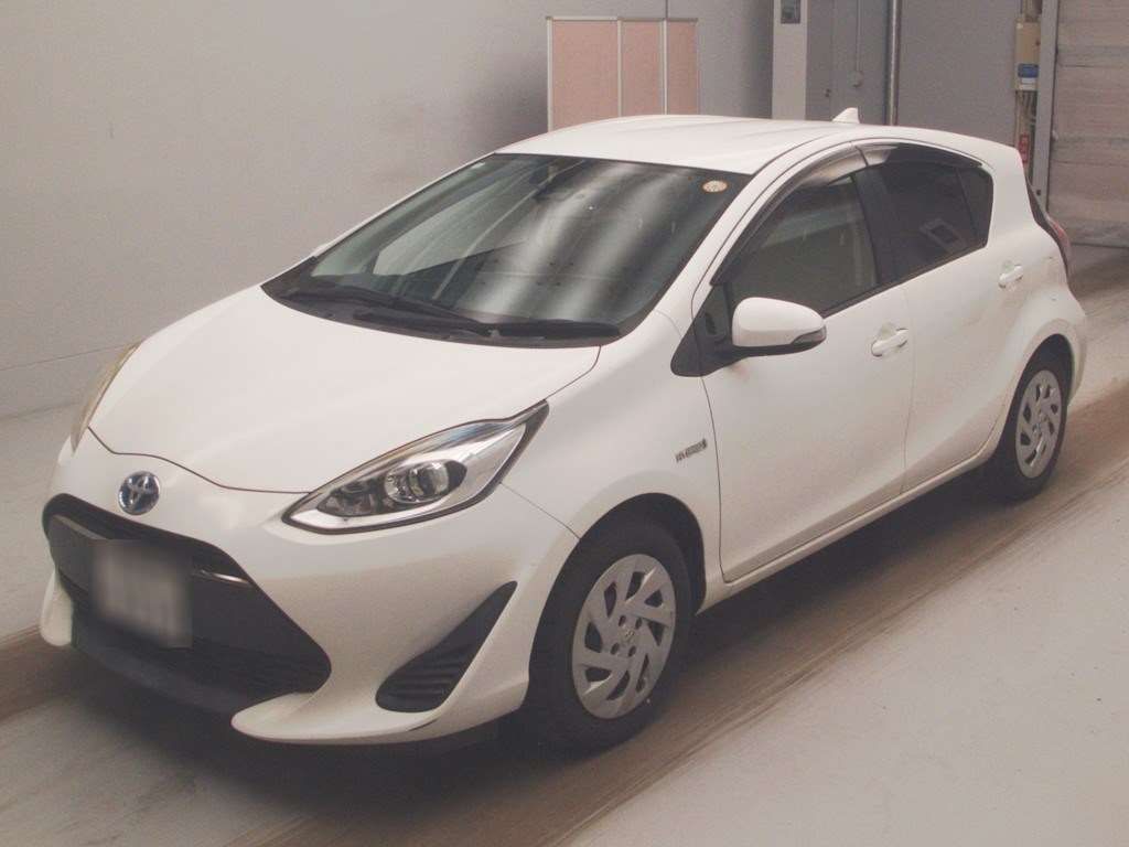 2018 Toyota Aqua S Japan auction vehicle