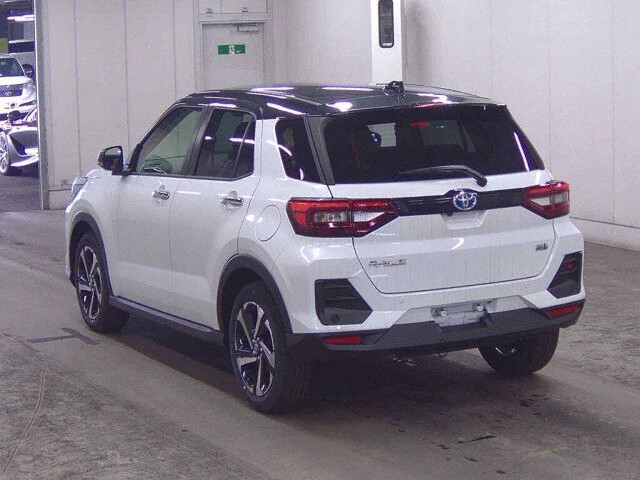 2026 Toyota Raize Hybrid Z auction photo 2