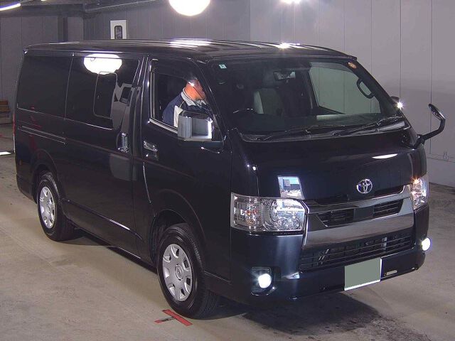 Japan Auction Vehicles 8 2021 Toyota Hiace LスーパーGLダーク2 4WD auction photo