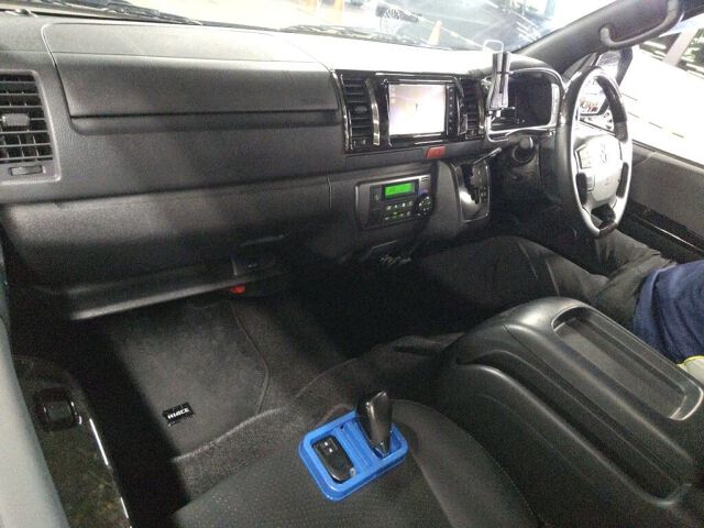 2021 Toyota Hiace LスーパーGLダーク2 4WD auction photo 6