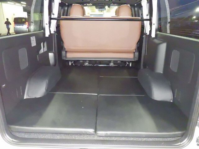 2025 Toyota Hiace LスーパーGLダーク2 4WD auction photo 6