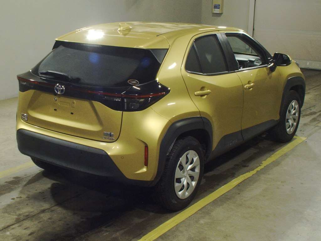 2022 Toyota Yaris Cross Hybrid X 4WD auction photo 2
