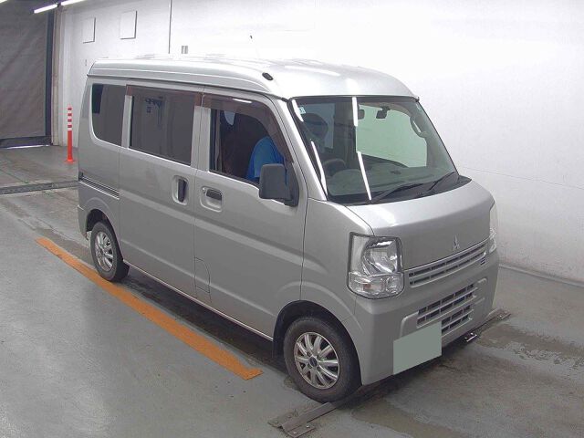 2017 Mitsubishi Minicab M Japan auction vehicle
