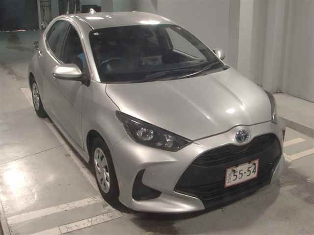 2021 Toyota Yaris X Japan auction vehicle