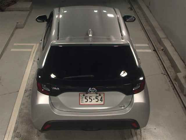 2021 Toyota Yaris ハイブリッドX auction photo 7