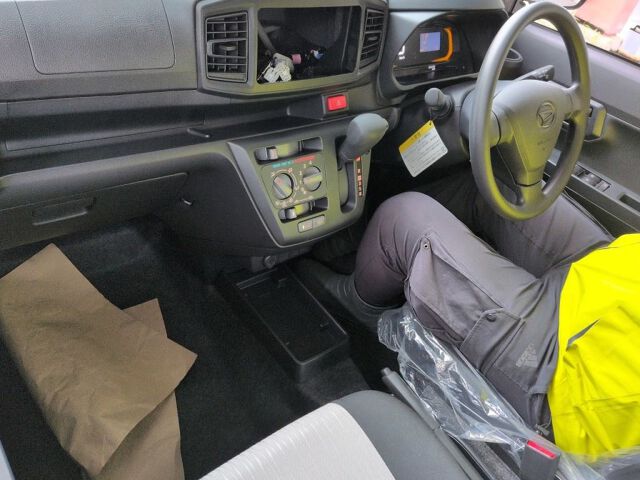2026 Daihatsu Mira e:S L SA III auction photo 3