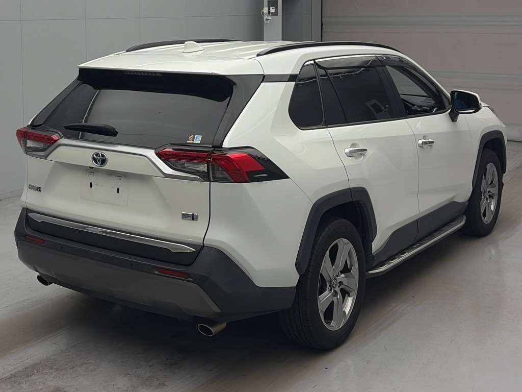 2021 Toyota RAV4 ハイブリッドG 4WD auction photo 2