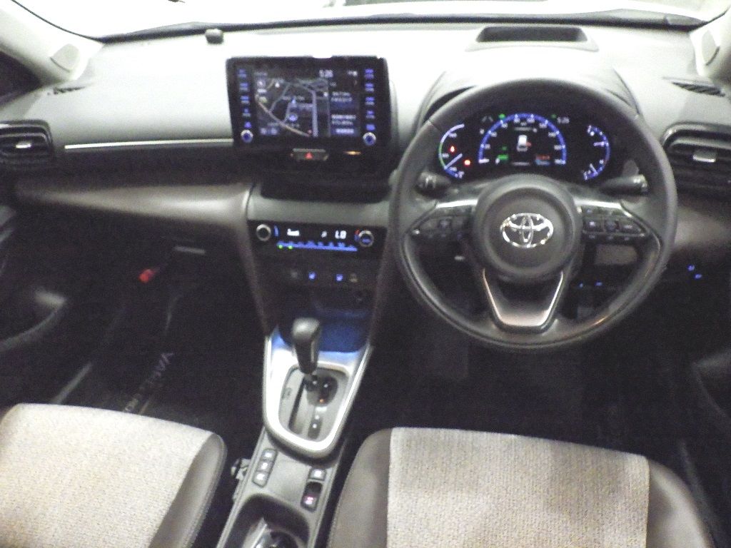 2022 Toyota Yaris Cross ハイブリッドZ auction photo 3