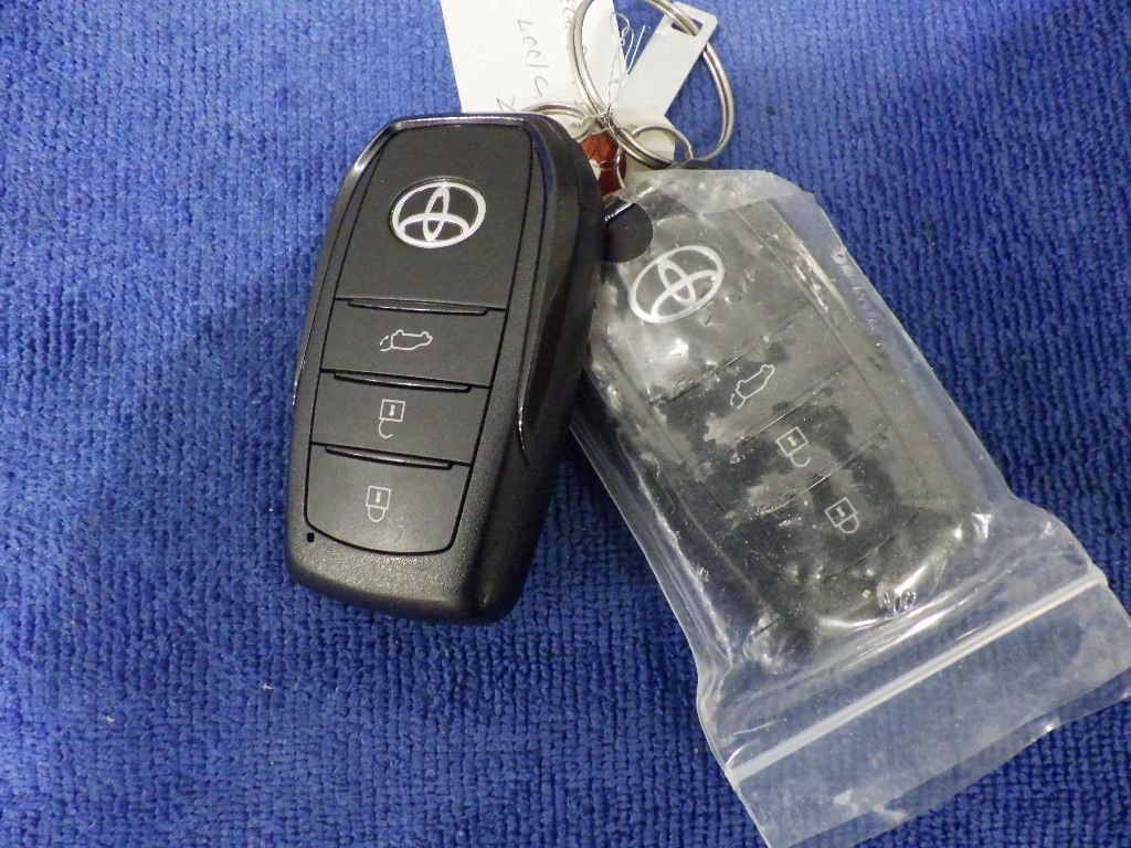 2022 Toyota Yaris Cross ハイブリッドZ auction photo 12