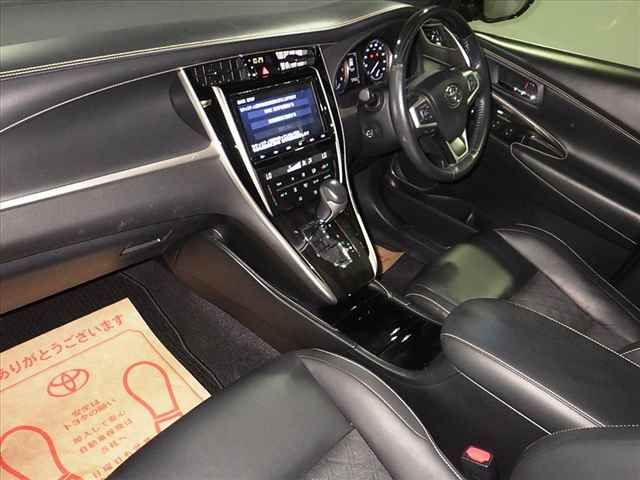 2019 Toyota Harrier premium auction photo 5