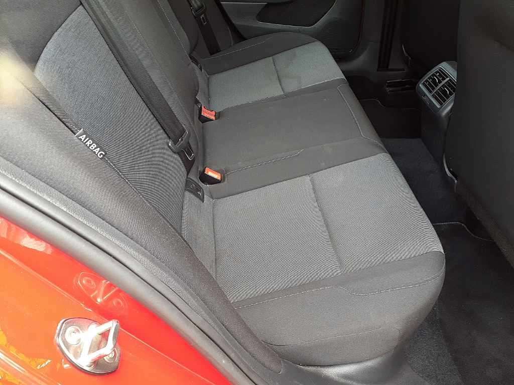 2013 Volkswagen VW ゴルフ TSIトレンドラインブルーモーション auction photo 10