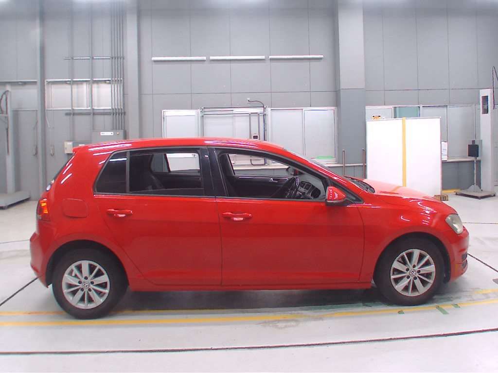 2013 Volkswagen VW ゴルフ TSIトレンドラインブルーモーション auction photo 3