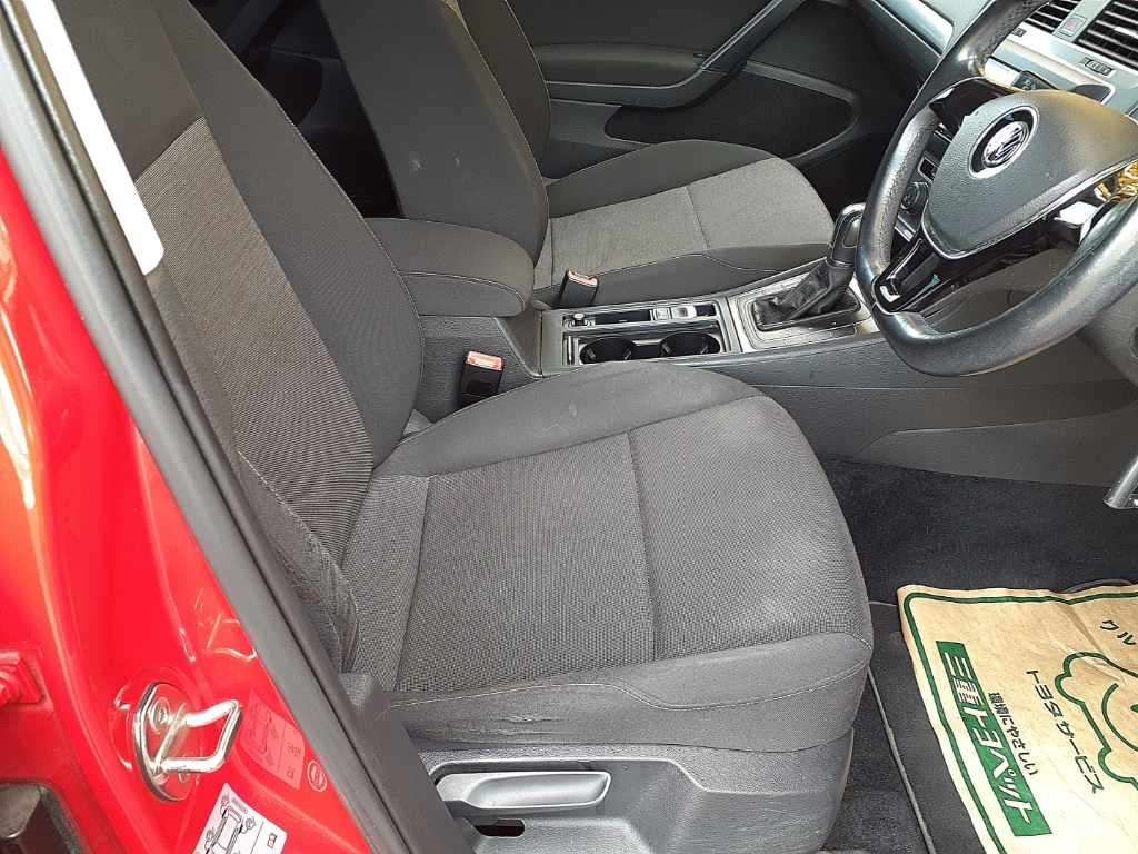 2013 Volkswagen VW ゴルフ TSIトレンドラインブルーモーション auction photo 8