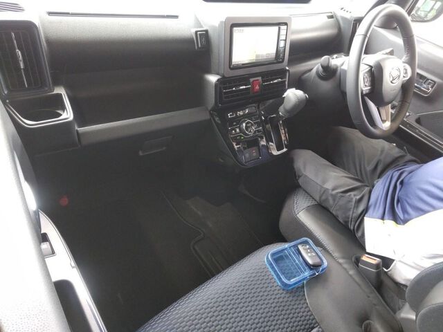 2025 Daihatsu Tanto Custom RS Limited auction photo 3
