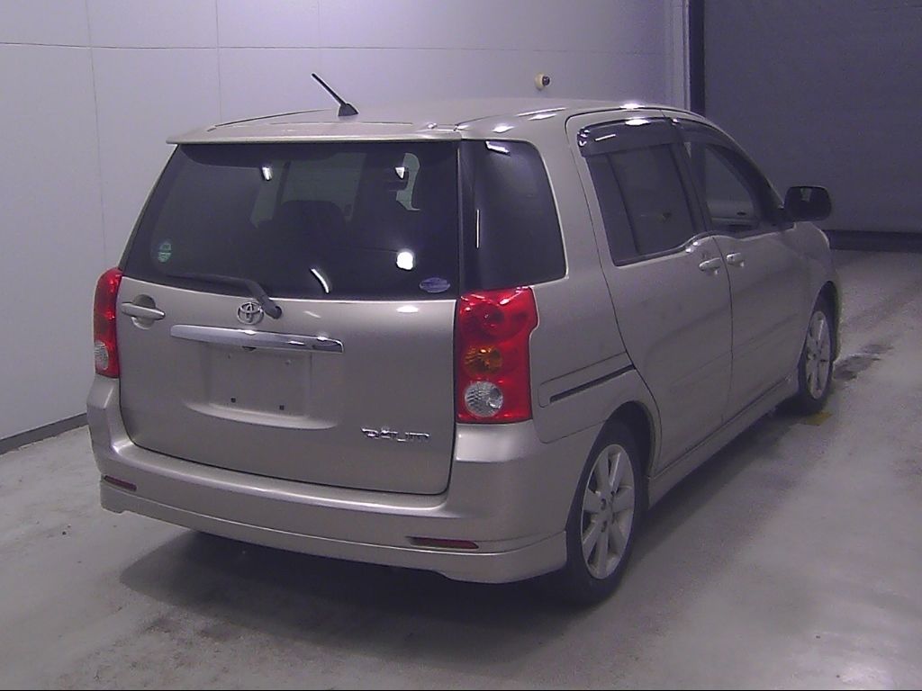 2003 Toyota Raum S Package auction photo 2