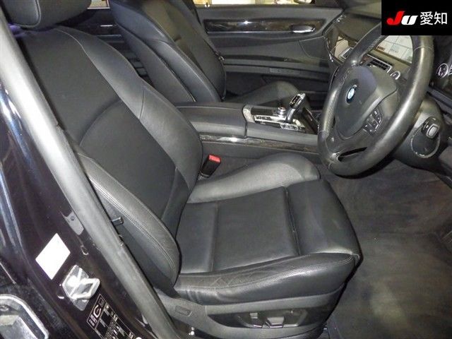 2012 BMW 7 Series 740i Mスポーツ auction photo 6