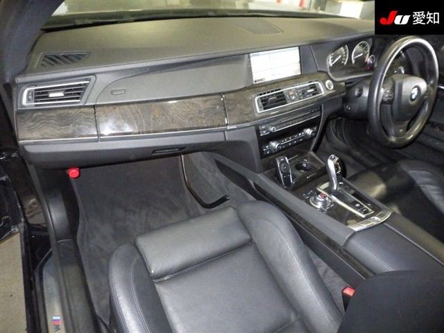 2012 BMW 7 Series 740i Mスポーツ auction photo 3