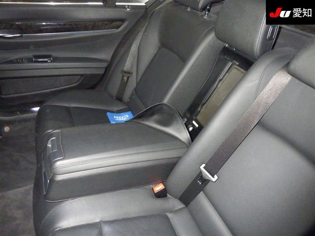 2012 BMW 7 Series 740i Mスポーツ auction photo 4