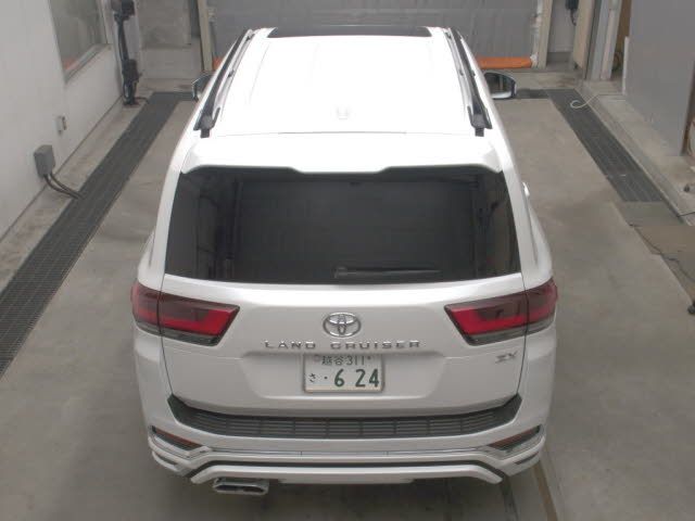 2023 Toyota ランドクルーザW 4WD ZX 5ニン auction photo 7
