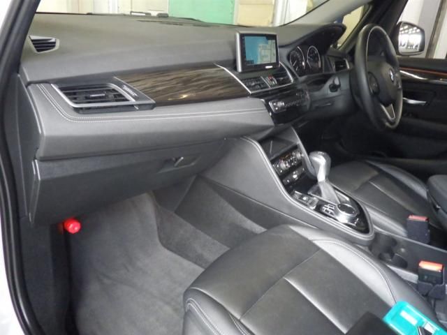 2019 BMW BMW 218 d G T ラグジュアリー auction photo 2