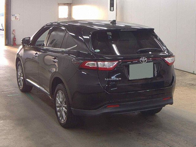 2019 Toyota Harrier premium auction photo 2